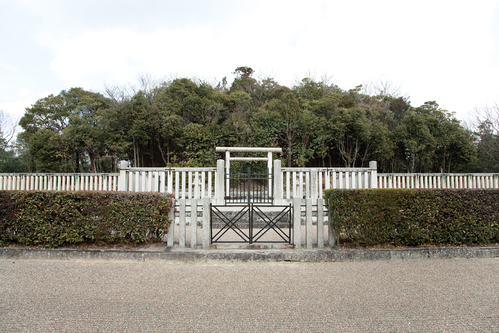 日岡御陵